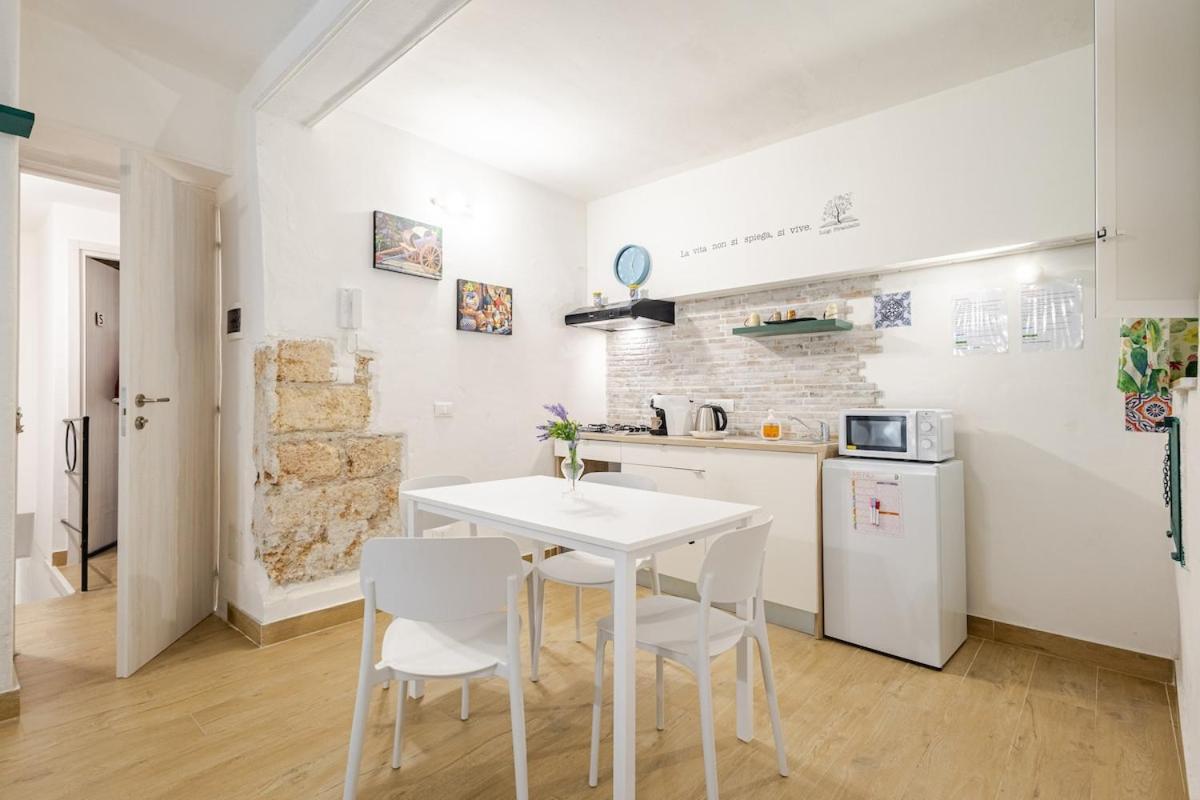 Talia Capo Massimo Apartment Палермо Екстериор снимка