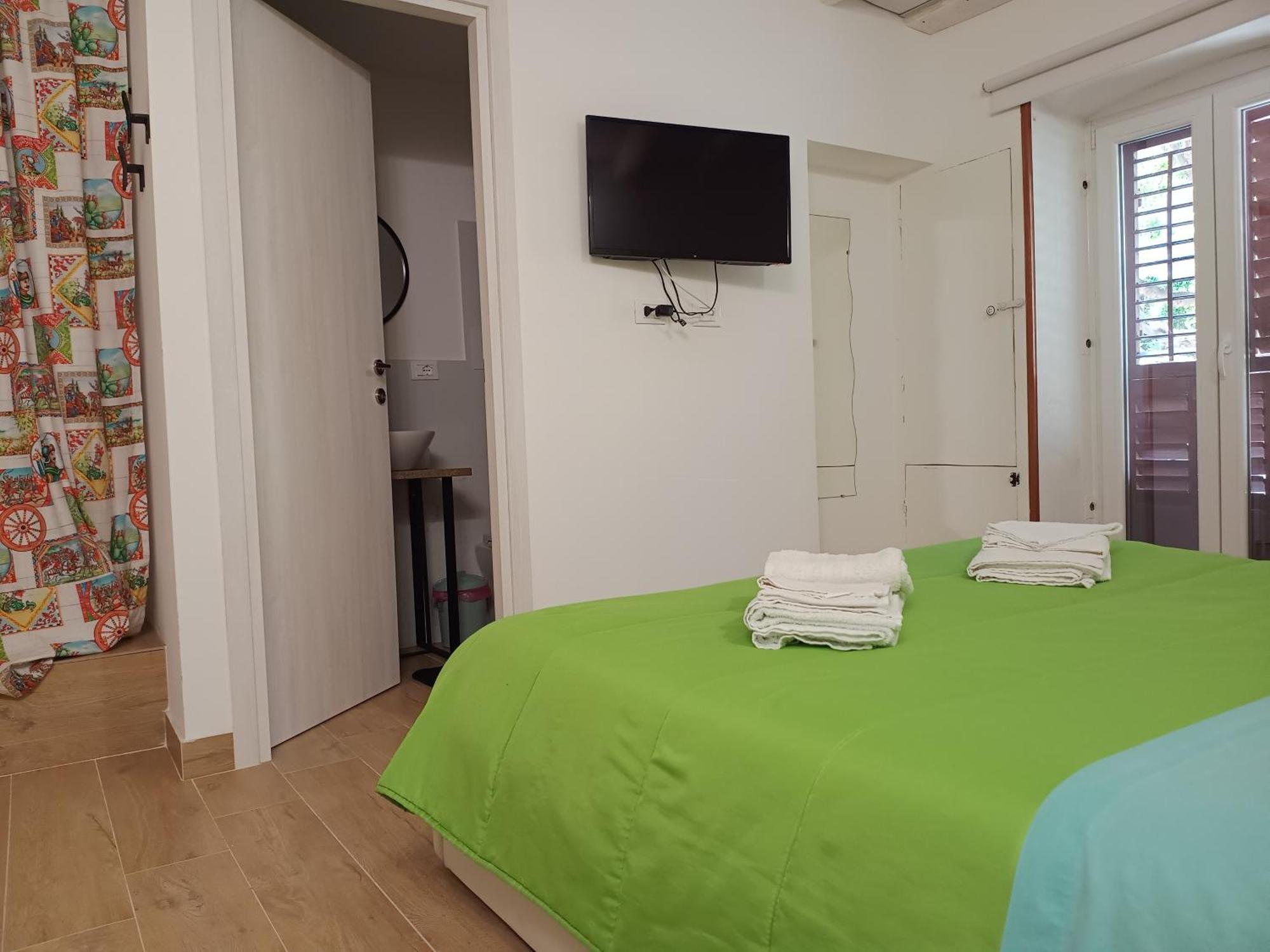 Talia Capo Massimo Apartment Палермо Екстериор снимка